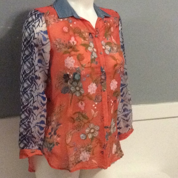 Vincente  Womens Embroidered Floral Sheer Sleeve Poly Blouse Sz S - Picture 3 of 7